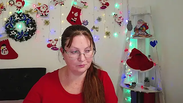VanessaHotts online show from 12.26.24