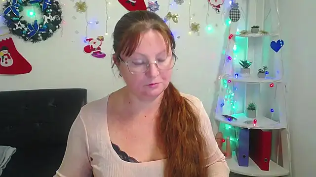 VanessaHotts online show from 01.07.25