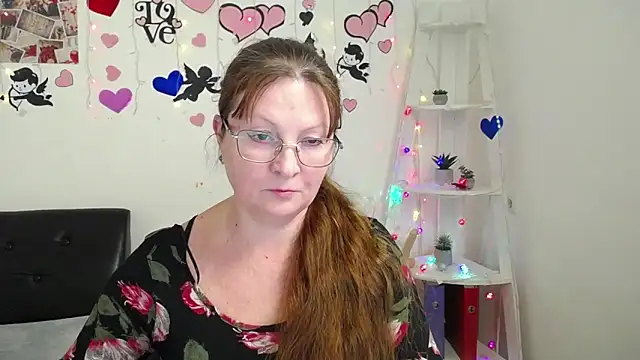 VanessaHotts online show from 01.28.25