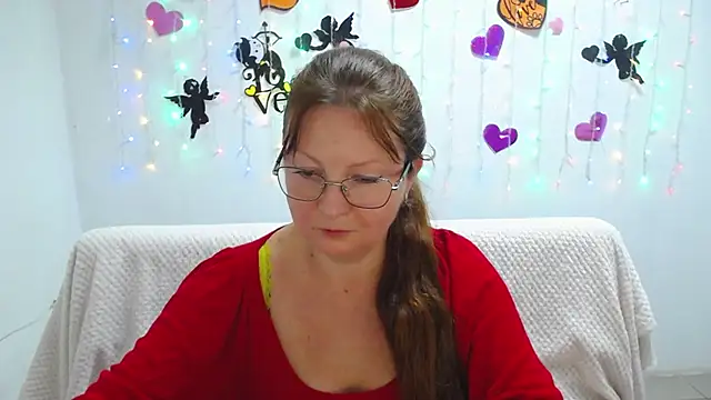 VanessaHotts online show from 03.12.25