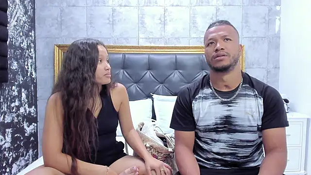 Snapshot of AnnieAndStefan chatting on 12.18.24 AnnieAndStefan online show from 12.18.24