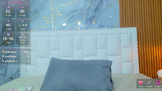 Snapshot of naughty_ebonyy chatting on 10.16.25 naughty ebonyy online show from 10.16.25