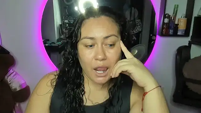 AliceFox Milf online show from 04.20.26