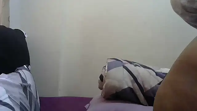 Snapshot of AddictiveAssCurves chatting on 10.23.25 AddictiveAssCurves online show from 10.23.25