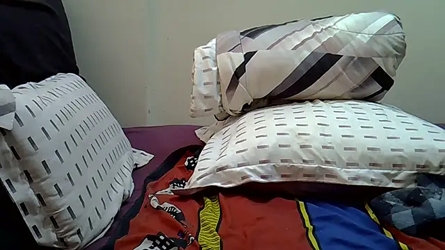 Snapshot of AddictiveAssCurves chatting on 11.11.25 AddictiveAssCurves online show from 11.11.25