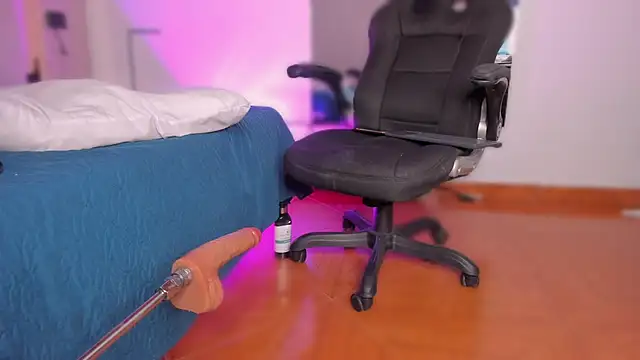 Snapshot of Emmily_Savage chatting on 01.31.26 Emmily Savage online show from 01.31.26