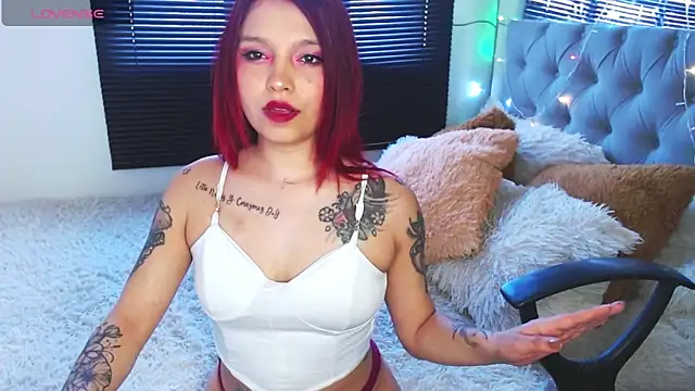 Snapshot of kmila-carson chatting on 12.16.24 kmila-carson online show from 12.16.24