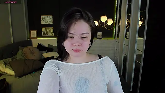 Snapshot of Mayayammy chatting on 01.02.25 Mayayammy online show from 01.02.25