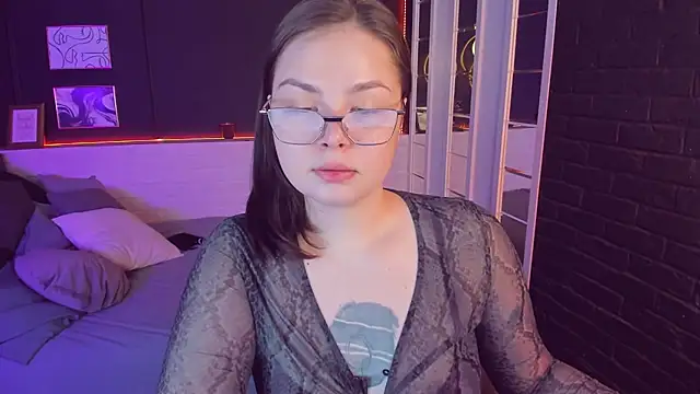 Snapshot of Mayayammy chatting on 03.16.25 Mayayammy online show from 03.16.25
