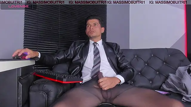 massimo g online show from 04.18.26