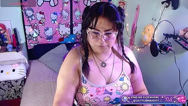 Snapshot of _lilith_heavy chatting on 08.06.26 lilith heavy online show from 08.06.26