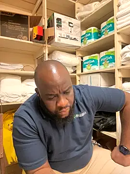 Snapshot of africandickxxl chatting on 10.16.25 africandickxxl online show from 10.16.25