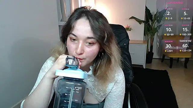 Crystal-dreamt online show from 07.03.26