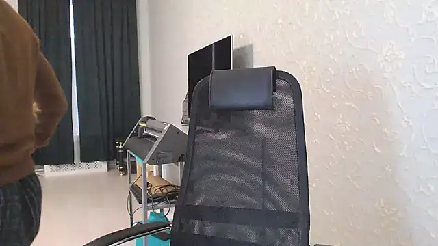 Marselle Laker online show from 01.27.25