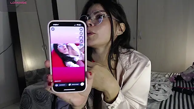 cristal sexybody online show from 10.20.25