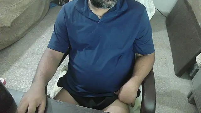 Snapshot of rentarob chatting on 10.06.25 rentarob online show from 10.06.25