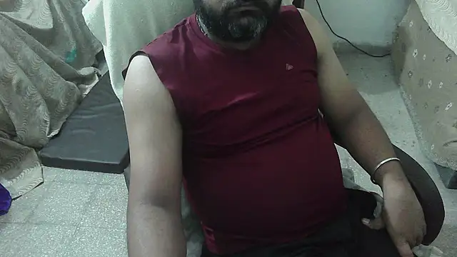 Snapshot of rentarob chatting on 10.14.25 rentarob online show from 10.14.25