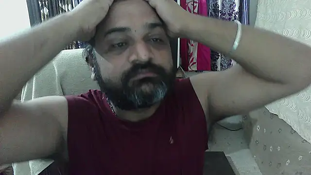 Snapshot of rentarob chatting on 10.15.25 rentarob online show from 10.15.25