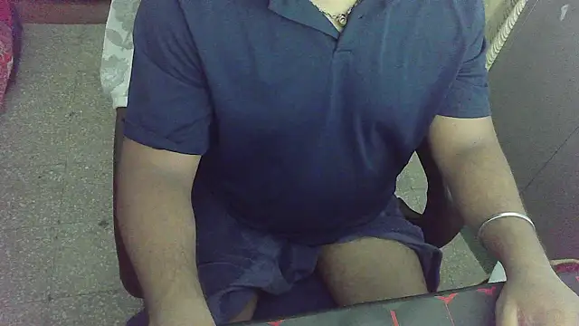 Snapshot of rentarob chatting on 10.24.25 rentarob online show from 10.24.25