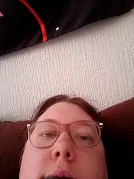 Sexycurvyemilyy online show from 02.14.26