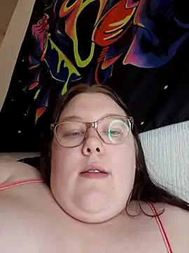 Sexycurvyemilyy online show from 03.25.26