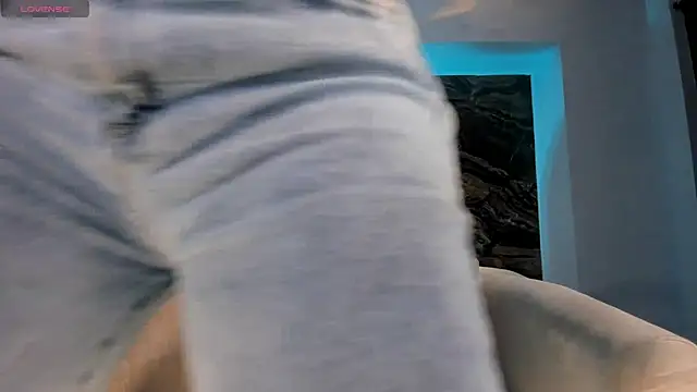 Snapshot of SophiePalmer chatting on 09.27.25 SophiePalmer online show from 09.27.25