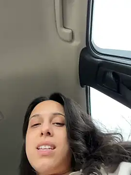 Snapshot of Natur4lBeautyb33 chatting on 01.25.25 Natur4lBeautyb33 online show from 01.25.25