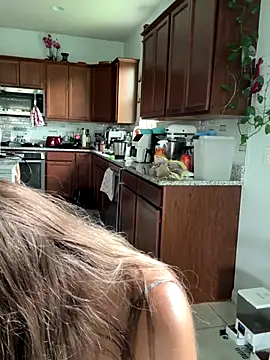 SkyelarSommer online show from 09.30.25