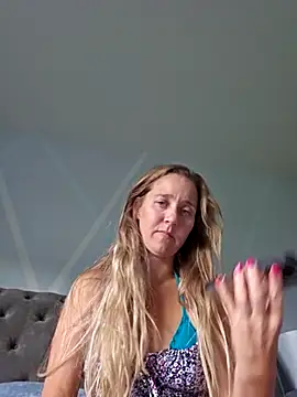 SkyelarSommer online show from 10.03.25