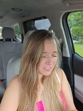 SkyelarSommer online show from 04.03.26