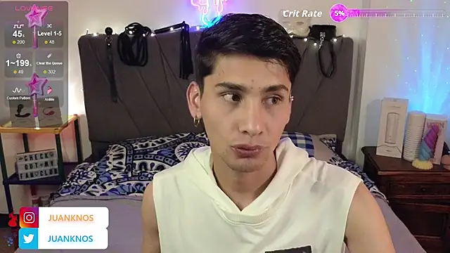 Snapshot of by_pandora chatting on 10.06.25 by pandora online show from 10.06.25