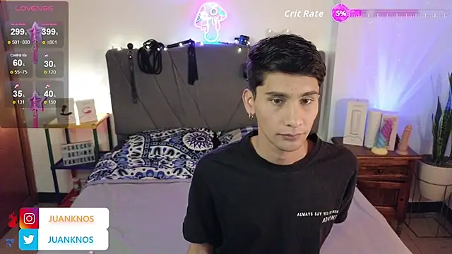 Snapshot of by_pandora chatting on 10.08.25 by pandora online show from 10.08.25