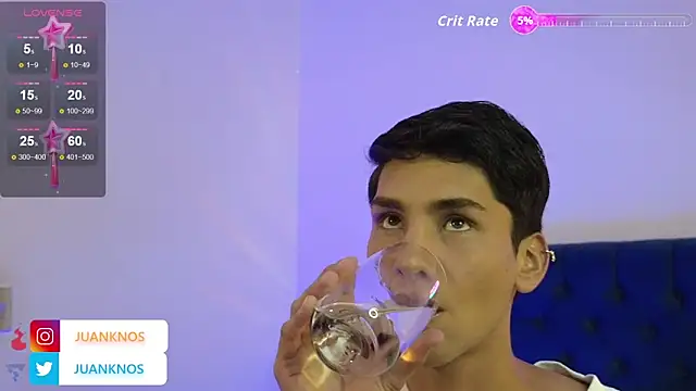 Snapshot of by_pandora chatting on 10.18.25 by pandora online show from 10.18.25