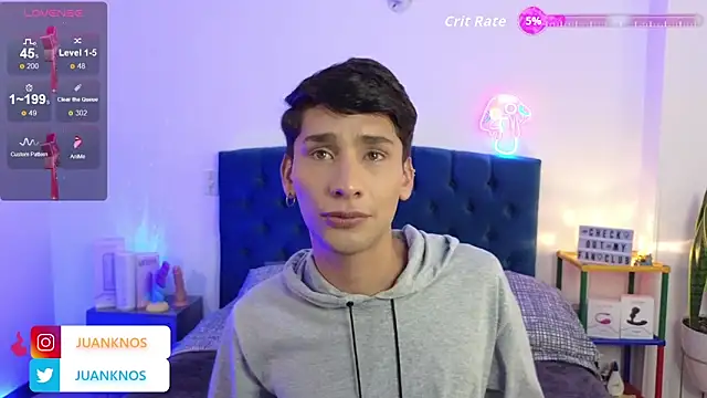 Snapshot of by_pandora chatting on 10.22.25 by pandora online show from 10.22.25