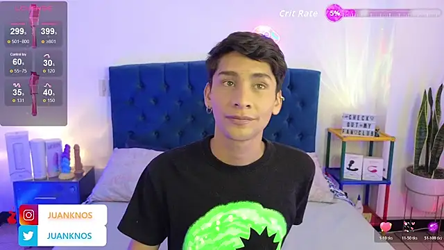 Snapshot of by_pandora chatting on 11.04.25 by pandora online show from 11.04.25