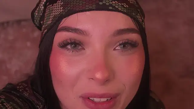 Snapshot of Victoria_Watsson chatting on 10.09.25 Victoria Watsson online show from 10.09.25