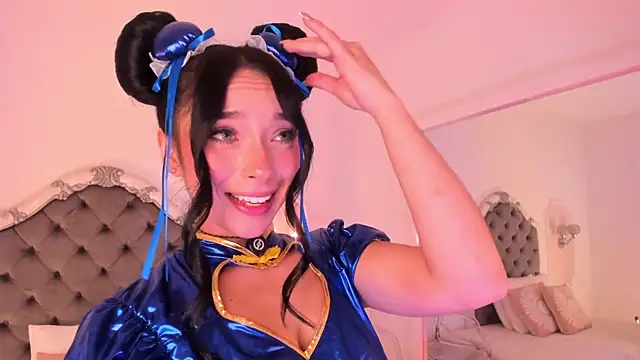 Snapshot of Victoria_Watsson chatting on 10.24.25 Victoria Watsson online show from 10.24.25