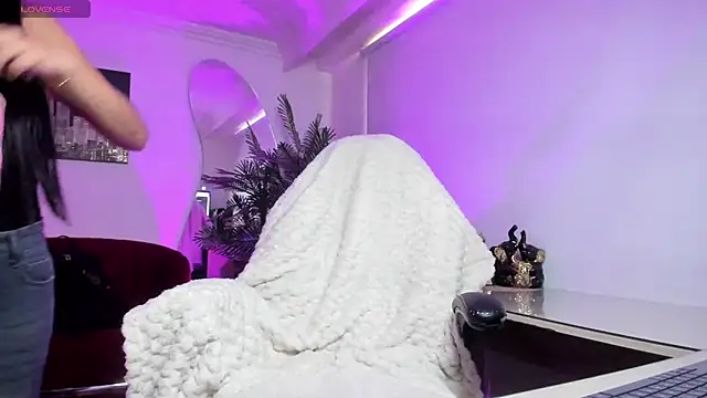 NebetColin online show from 10.08.25