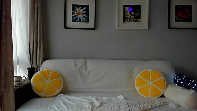 Snapshot of bellahot77 chatting on 11.10.25 bellahot77 online show from 11.10.25