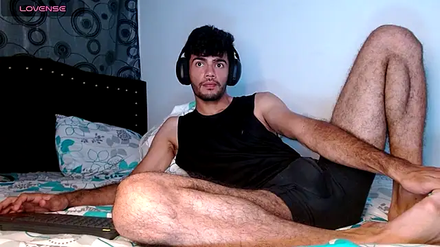 Snapshot of bear_97s chatting on 10.04.25 bear 97s online show from 10.04.25