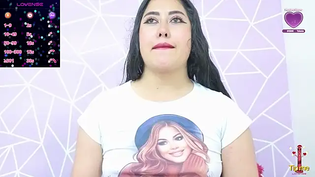 Snapshot of altheamoore chatting on 11.07.25 altheamoore online show from 11.07.25