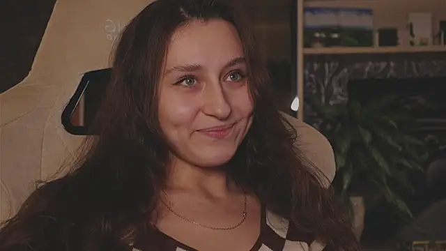 Chill out with Salvia online show from 12.05.25