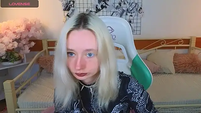 Katia Kim online show from 04.15.26