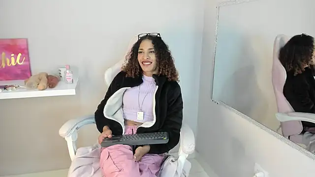 StefanyMiler online show from 01.10.25