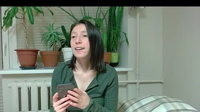 Snapshot of Sophi_Cute chatting on 02.18.25 Sophi Cute online show from 02.18.25