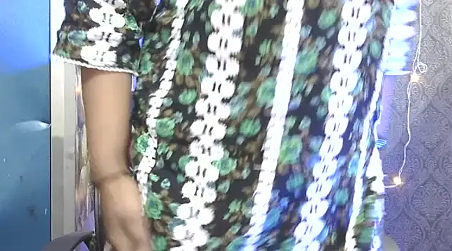 Snapshot of Supriya201 chatting on 12.12.24 Supriya201 online show from 12.12.24