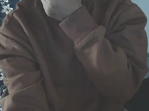 Snapshot of Supriya201 chatting on 11.04.25 Supriya201 online show from 11.04.25