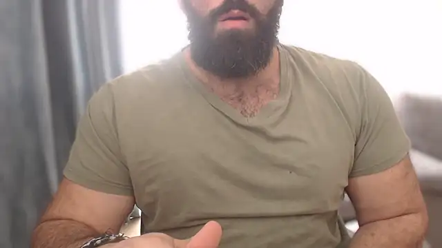 hugemachohandsome online show from 09.29.25