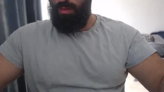 hugemachohandsome online show from 10.04.25