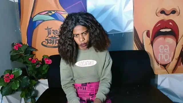 Snapshot of Ebonystormxxx chatting on 10.04.25 Ebonystormxxx online show from 10.04.25